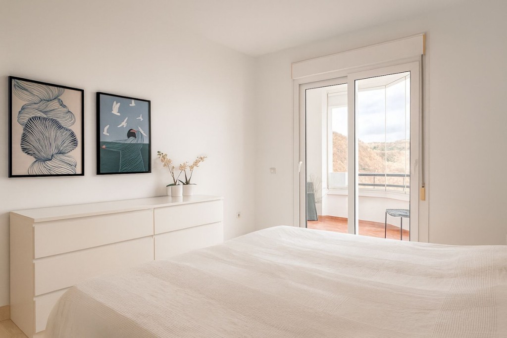 3 Bed, 2 Bath, ApartmentFor Sale, Mijas Costa, Malaga