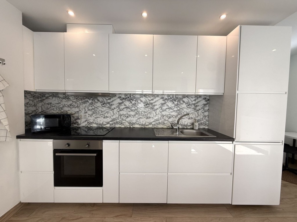 1 Bed, 1 Bath, ApartmentFor Sale, Fuengirola, Malaga