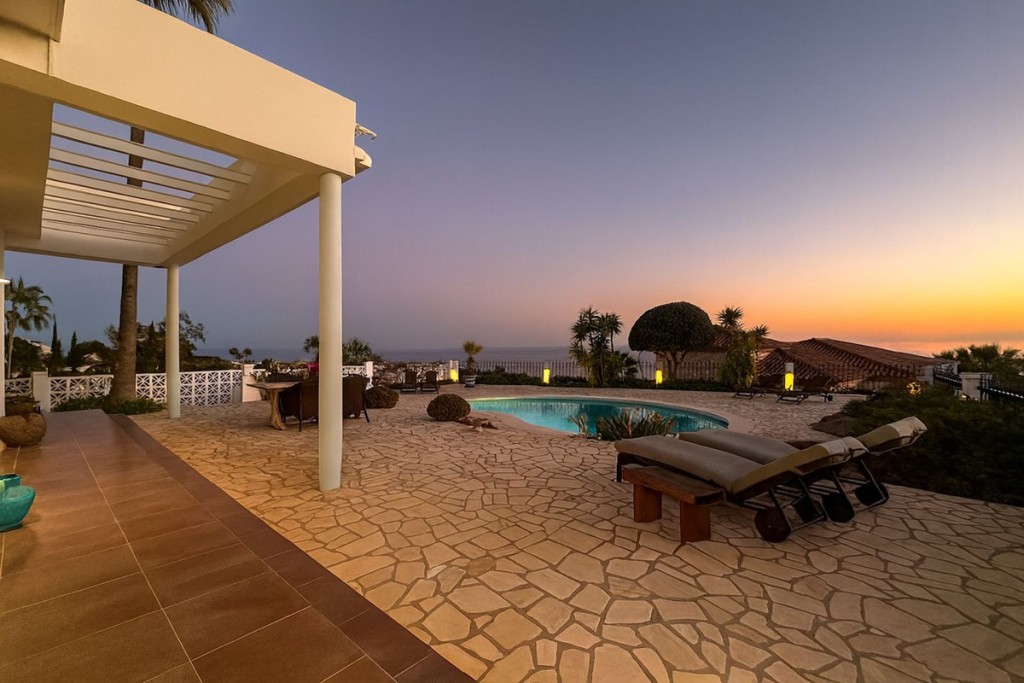 4 Bed, 3 Bath, HouseFor Sale, Benalmadena, Malaga