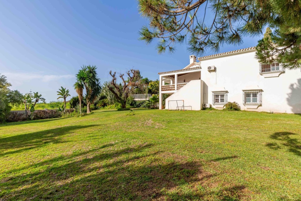 5 Bed, 6 Bath, HouseFor Sale, Benahavis, Malaga