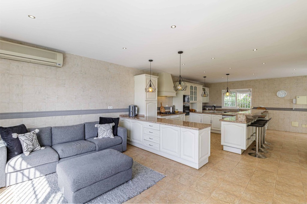 5 Bed, 6 Bath, HouseFor Sale, Benahavis, Malaga