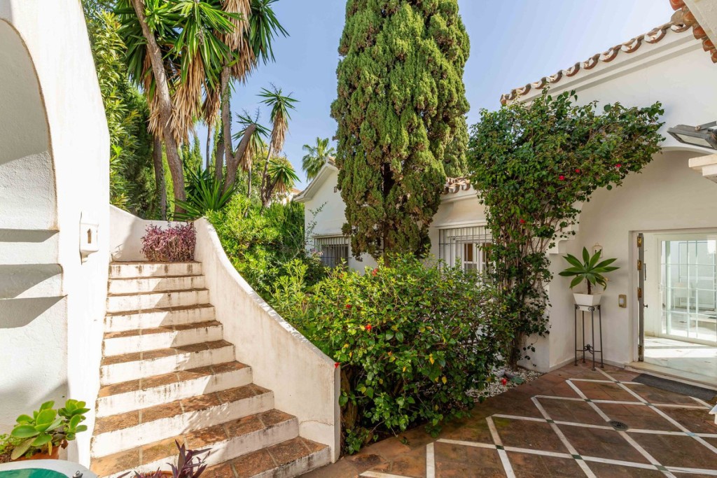 5 Bed, 6 Bath, HouseFor Sale, Benahavis, Malaga