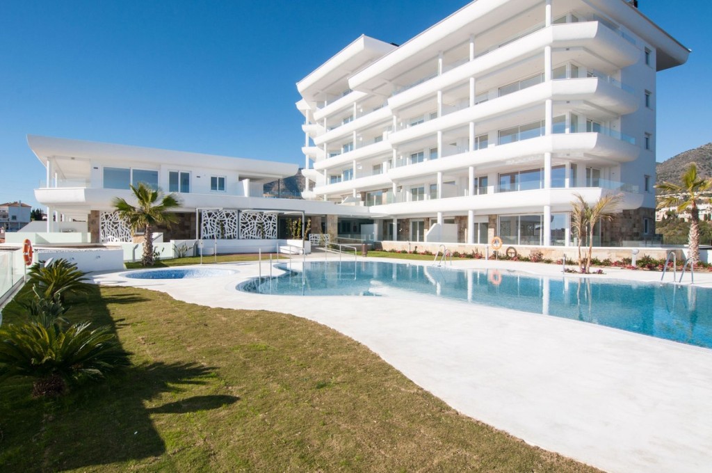 2 Bed, 2 Bath, ApartmentFor Sale, Fuengirola, Malaga