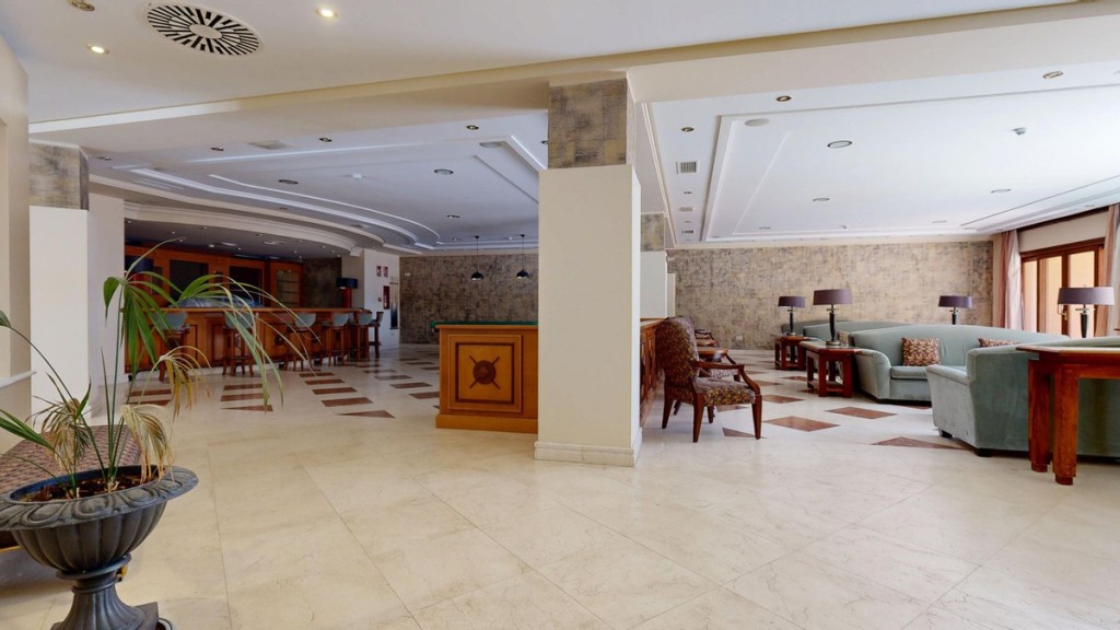 2 Bed, 2 Bath, ApartmentFor Sale, Estepona, Malaga