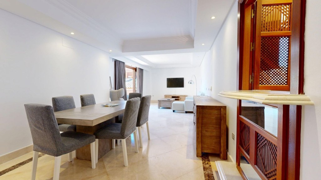 2 Bed, 2 Bath, ApartmentFor Sale, Estepona, Malaga