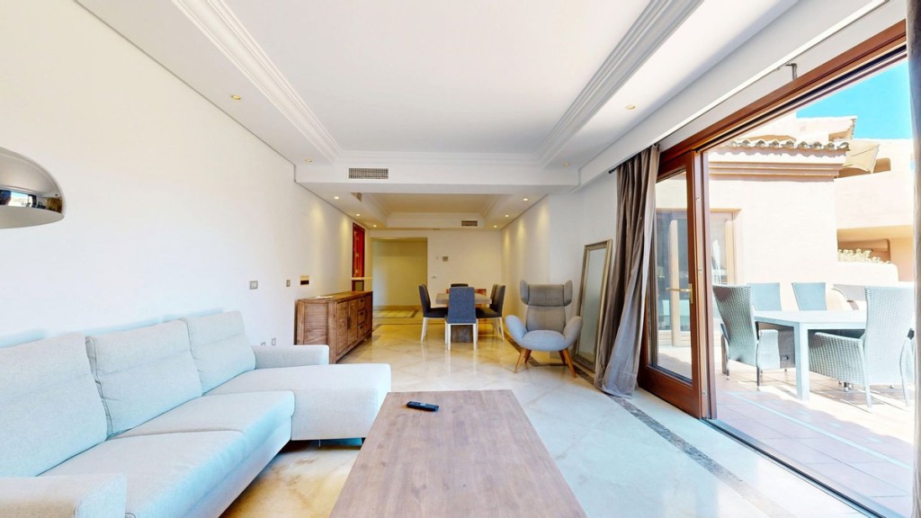 2 Bed, 2 Bath, ApartmentFor Sale, Estepona, Malaga