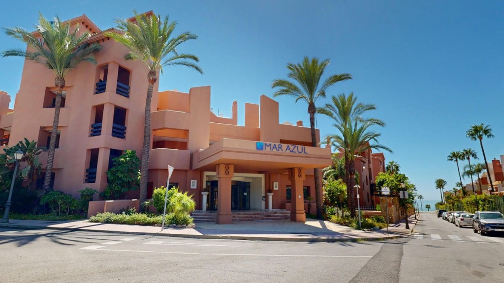 2 Bed, 2 Bath, ApartmentFor Sale, Estepona, Malaga