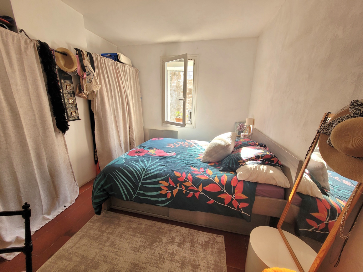 2 Bed, 1 Bath, ApartmentFor Sale, Saint Genies De Fontedit, Herault, Languedoc-Roussillon, 34480