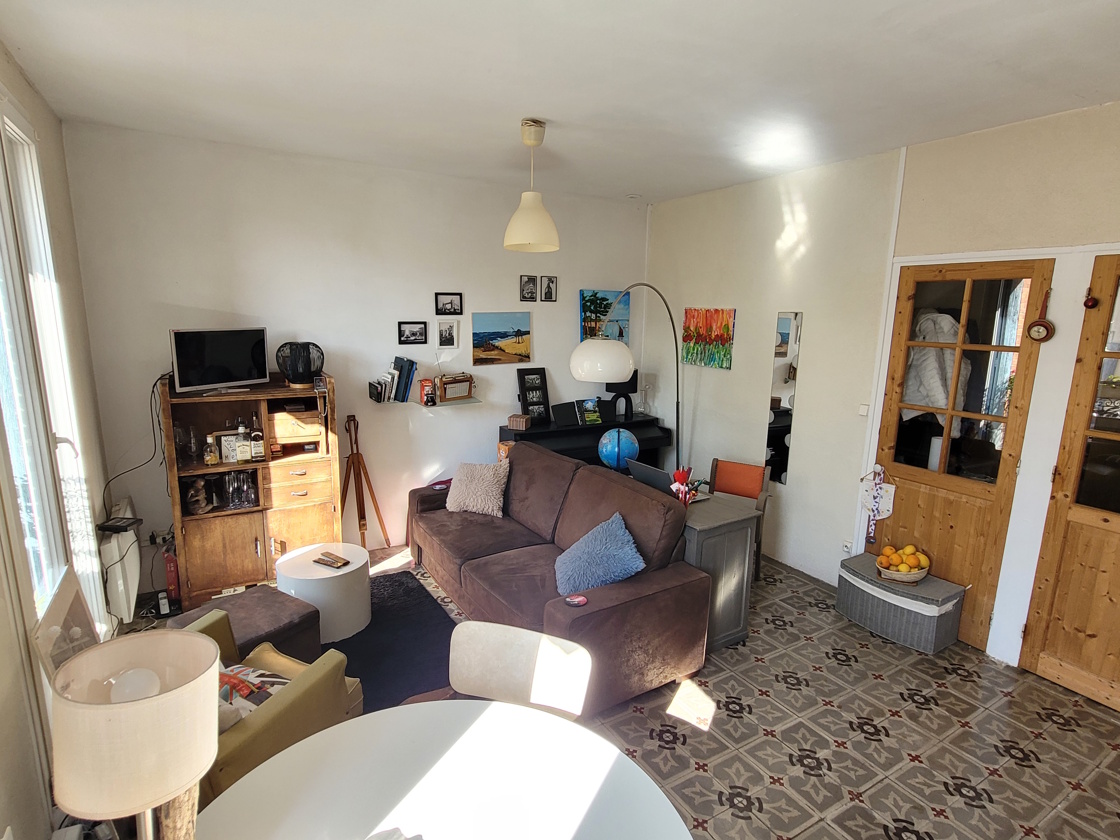 2 Bed, 1 Bath, ApartmentFor Sale, Saint Genies De Fontedit, Herault, Languedoc-Roussillon, 34480