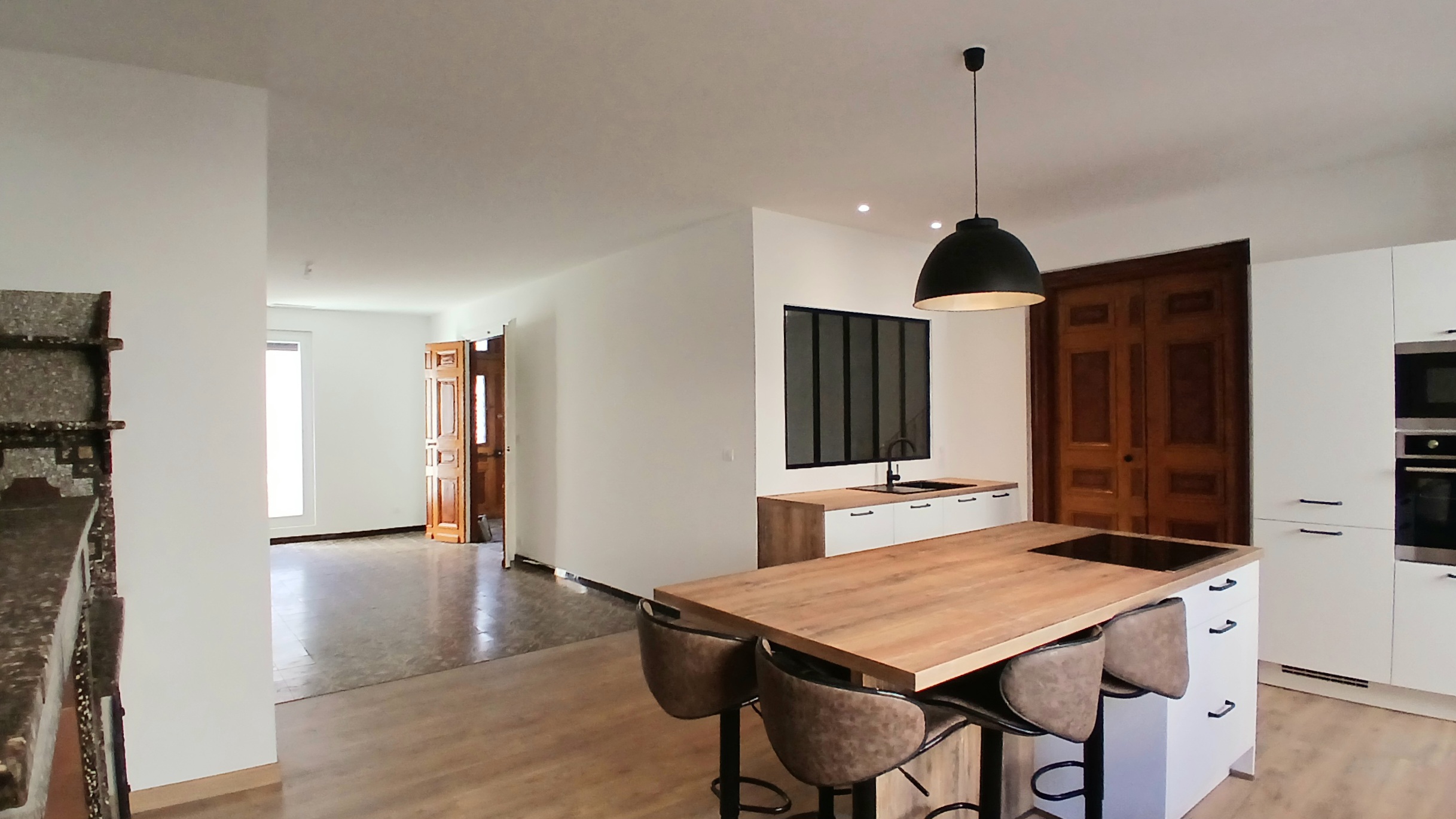 4 Bed, 3 Bath, HouseFor Sale, Magalas, Herault, Languedoc-Roussillon, 34480