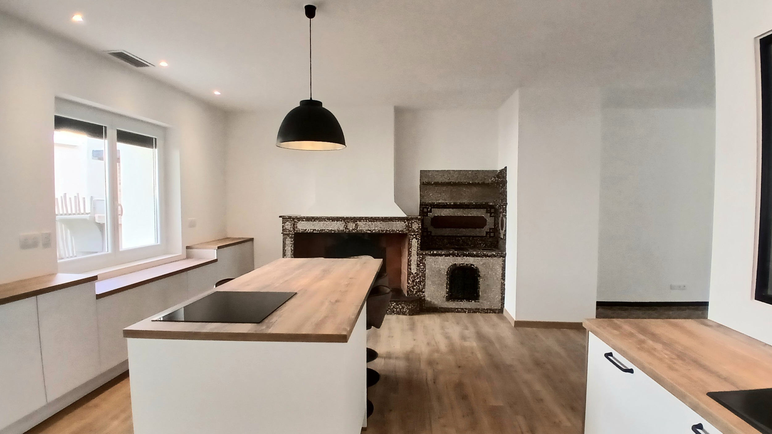 4 Bed, 3 Bath, HouseFor Sale, Magalas, Herault, Languedoc-Roussillon, 34480