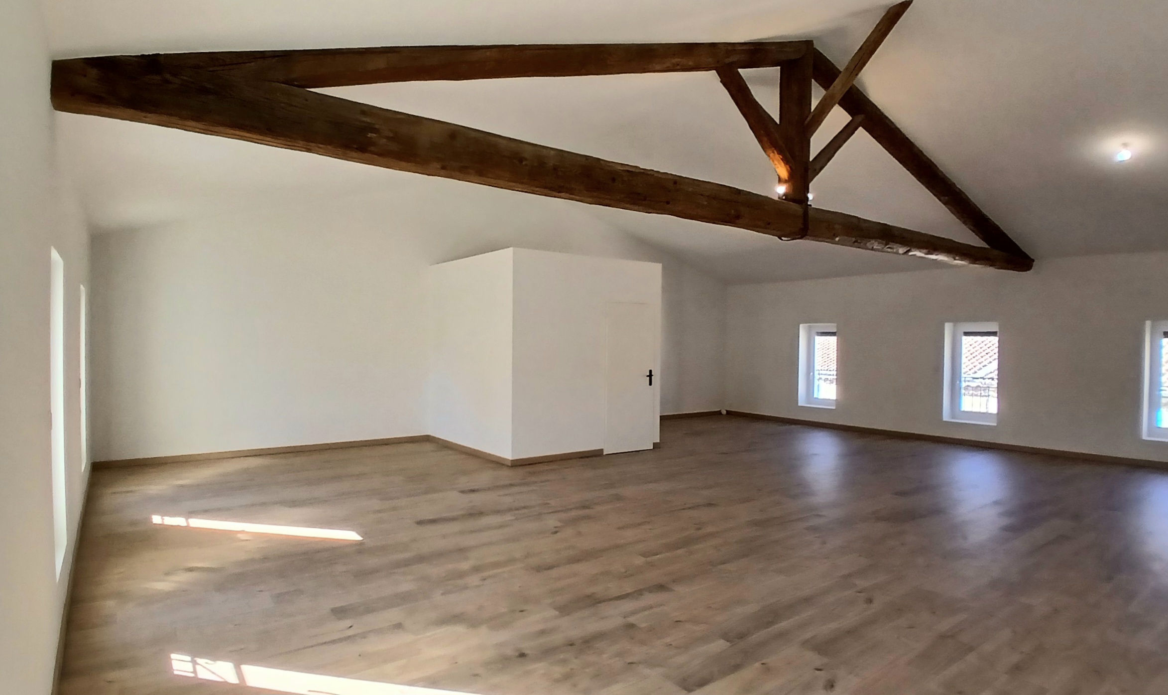 4 Bed, 3 Bath, HouseFor Sale, Magalas, Herault, Languedoc-Roussillon, 34480