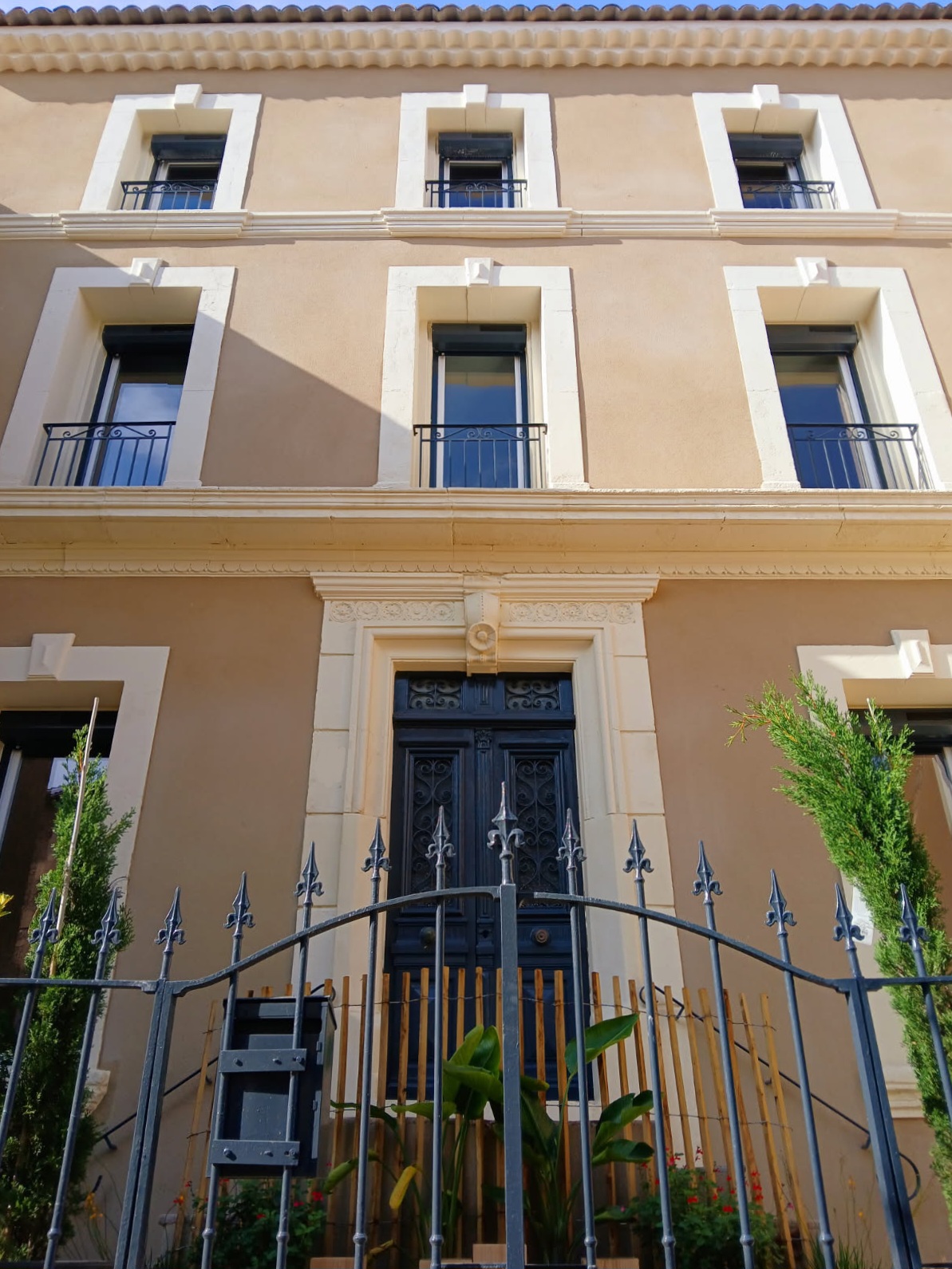 4 Bed, 3 Bath, HouseFor Sale, Magalas, Herault, Languedoc-Roussillon, 34480