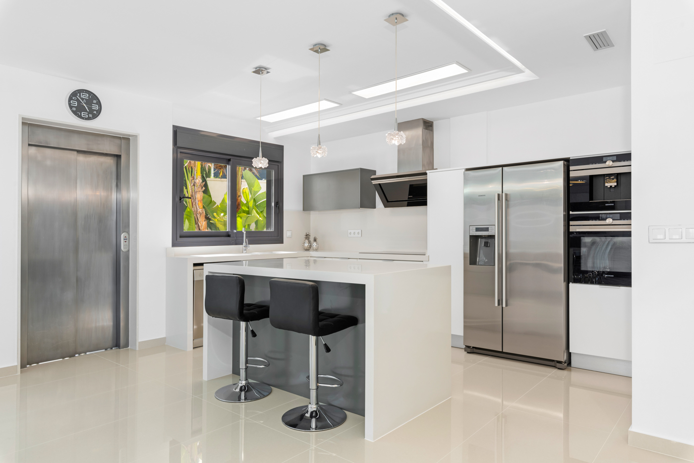 5 Bed, 4 Bath, HouseFor Sale, San Miguel de Salinas, Alicante