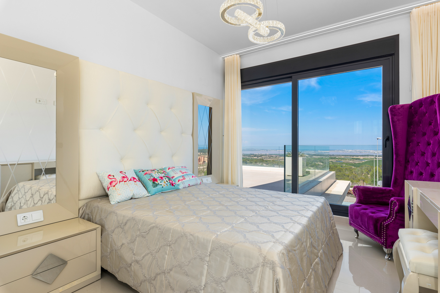 5 Bed, 4 Bath, HouseFor Sale, San Miguel de Salinas, Alicante