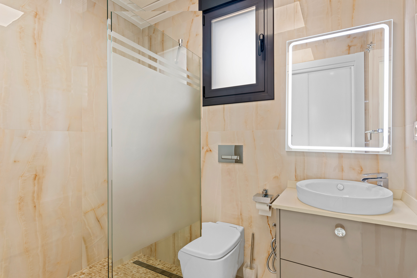 5 Bed, 4 Bath, HouseFor Sale, San Miguel de Salinas, Alicante