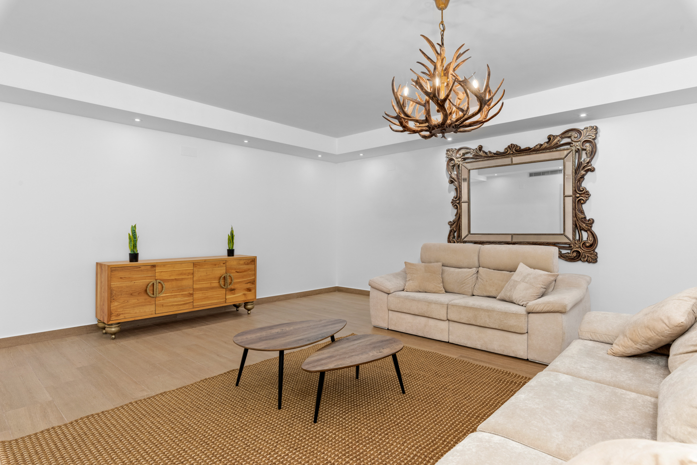 5 Bed, 4 Bath, HouseFor Sale, San Miguel de Salinas, Alicante