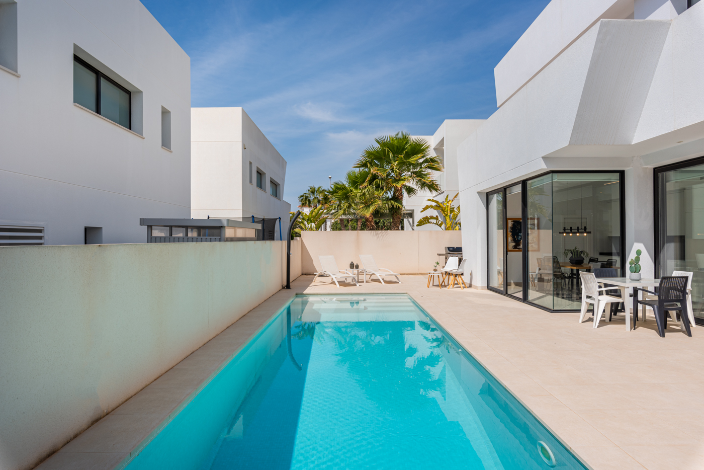 4 Bed, 3 Bath, HouseFor Sale, Ciudad Quesada - Rojales, Alicante