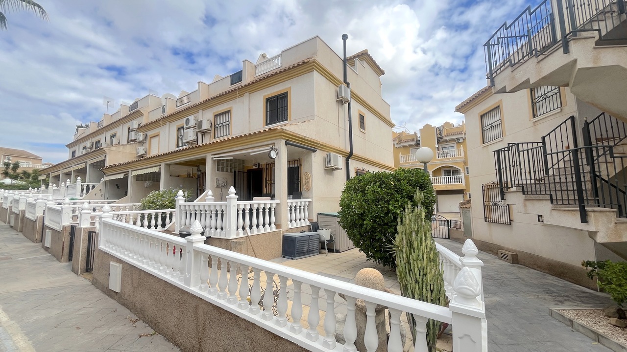 2 Bed, 2 Bath, HouseFor Sale, Algorfa, Alicante 2 Bed, 2 Bath, HouseFor Sale, Algorfa, Alicante