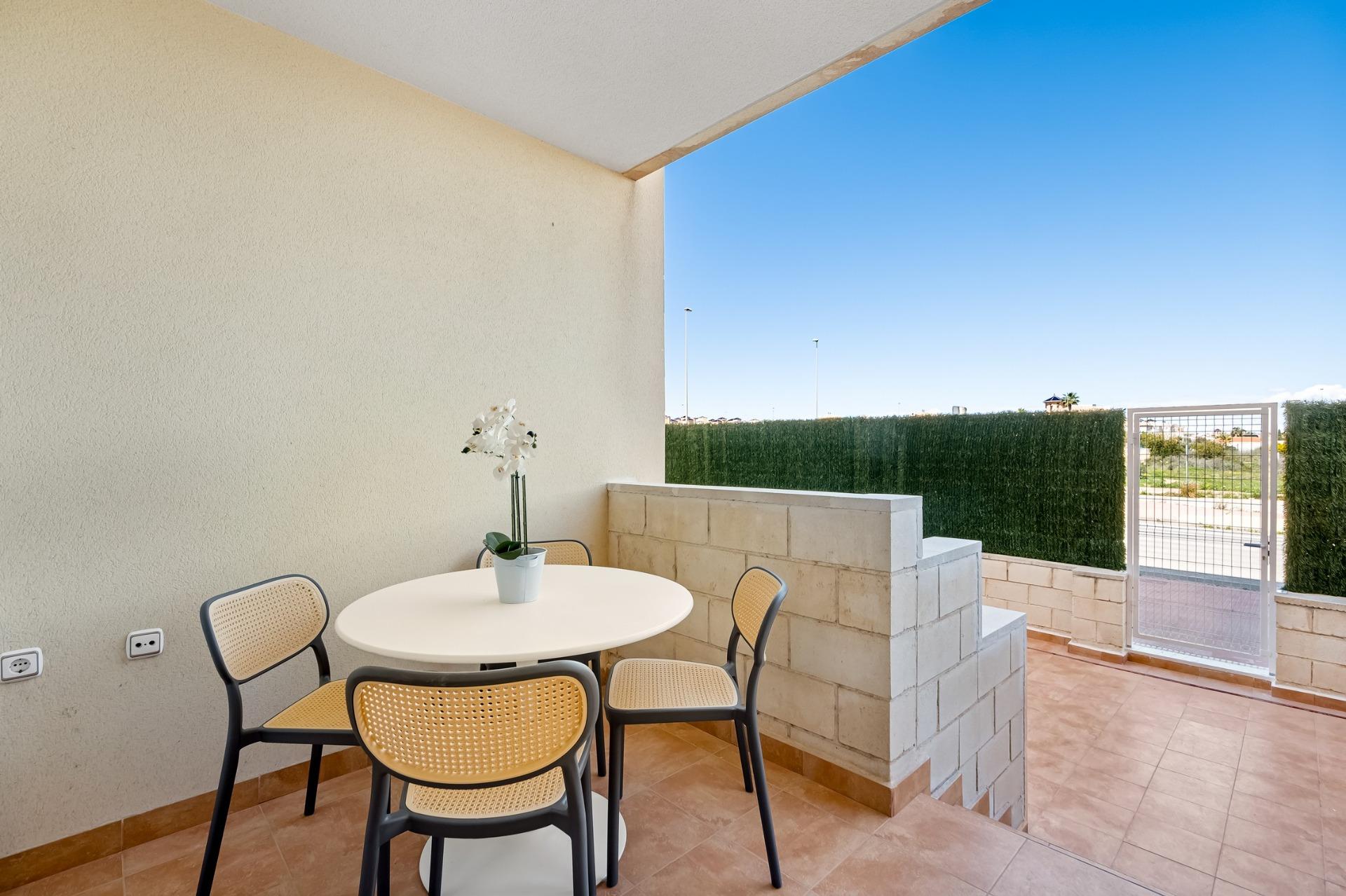 1 Bed, 1 Bath, ApartmentFor Sale, Lomas de Cabo Roig, Alicante