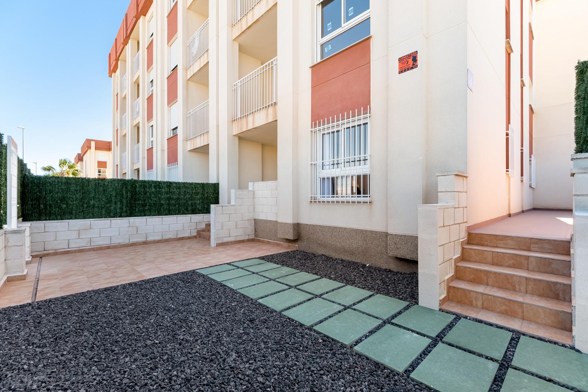 1 Bed, 1 Bath, ApartmentFor Sale, Lomas de Cabo Roig, Alicante