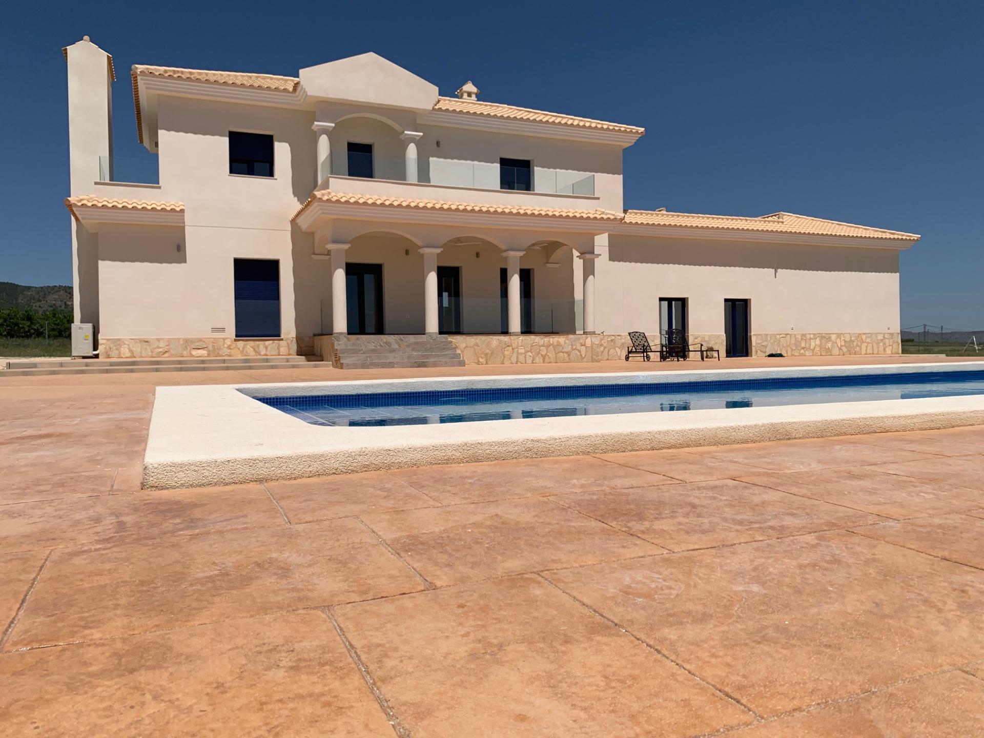 4 Bed, 3 Bath, HouseFor Sale, Pinoso, Alicante