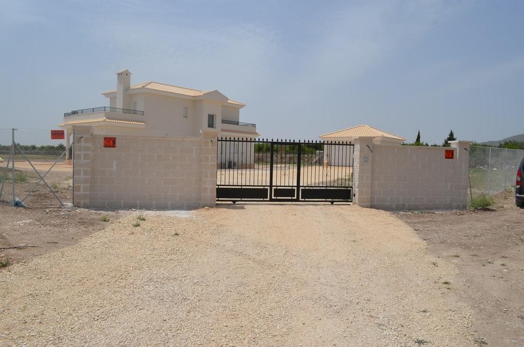 4 Bed, 3 Bath, HouseFor Sale, Pinoso, Alicante