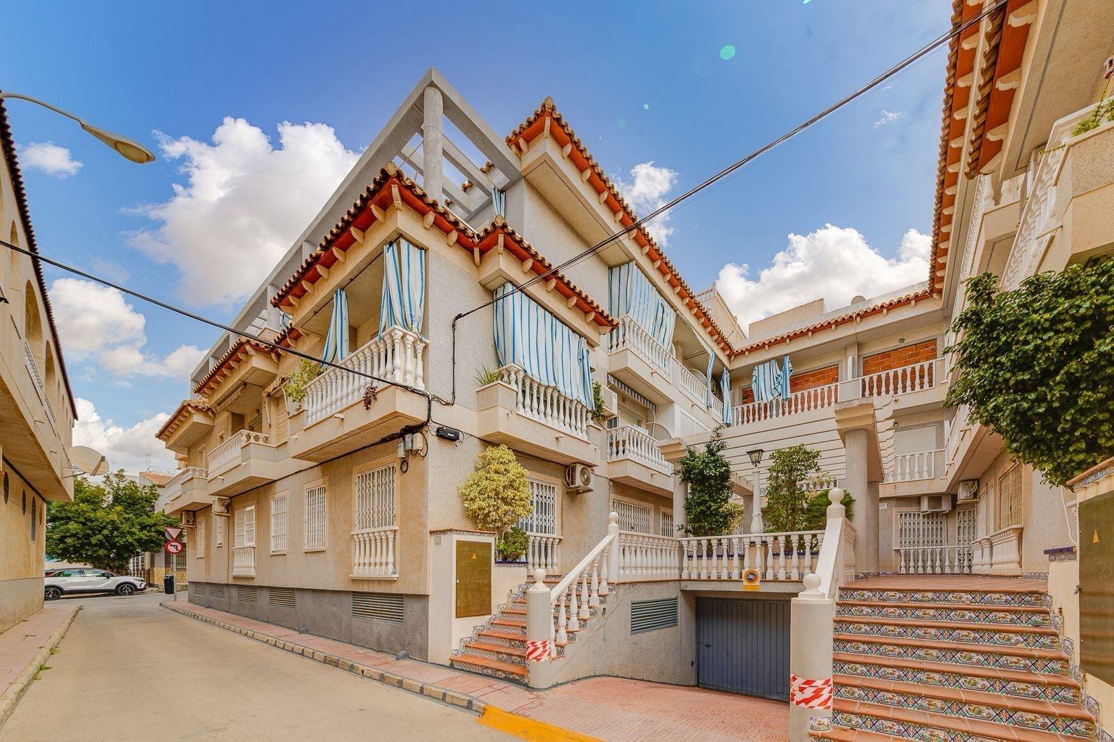 1 Bed, 1 Bath, ApartmentFor Sale, Torrevieja, Alicante
