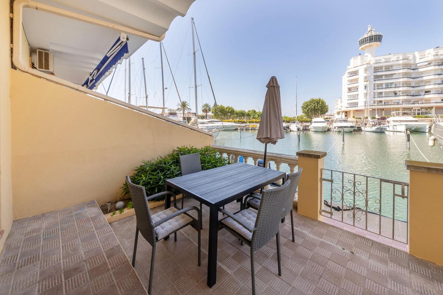 1 Bed, 1 Bath, ApartmentFor Sale, Empuriabrava, Girona, 17487 1 Bed, 1 Bath, ApartmentFor Sale, Empuriabrava, Girona, 17487