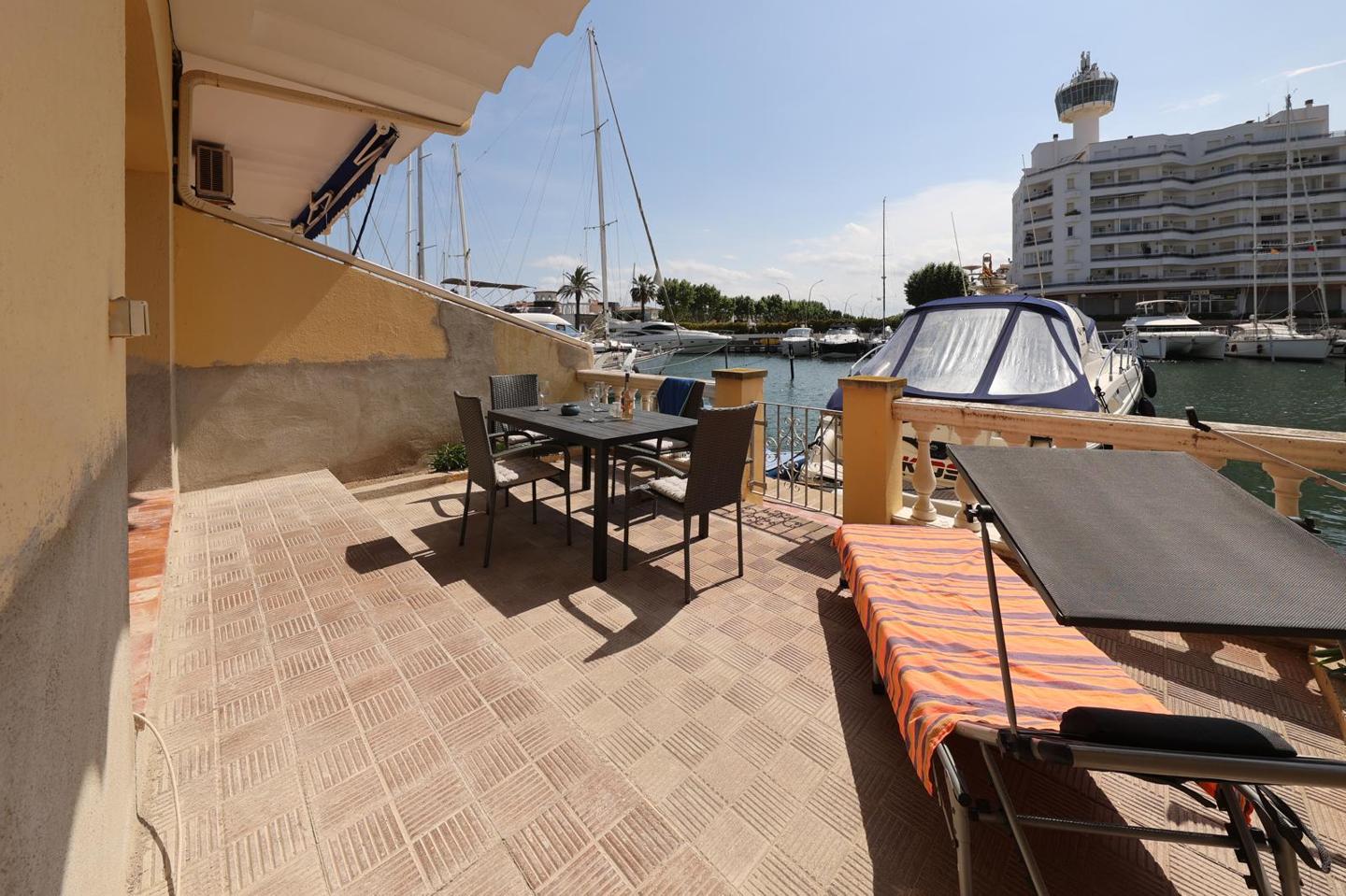 1 Bed, 1 Bath, ApartmentFor Sale, Empuriabrava, Girona, 17487