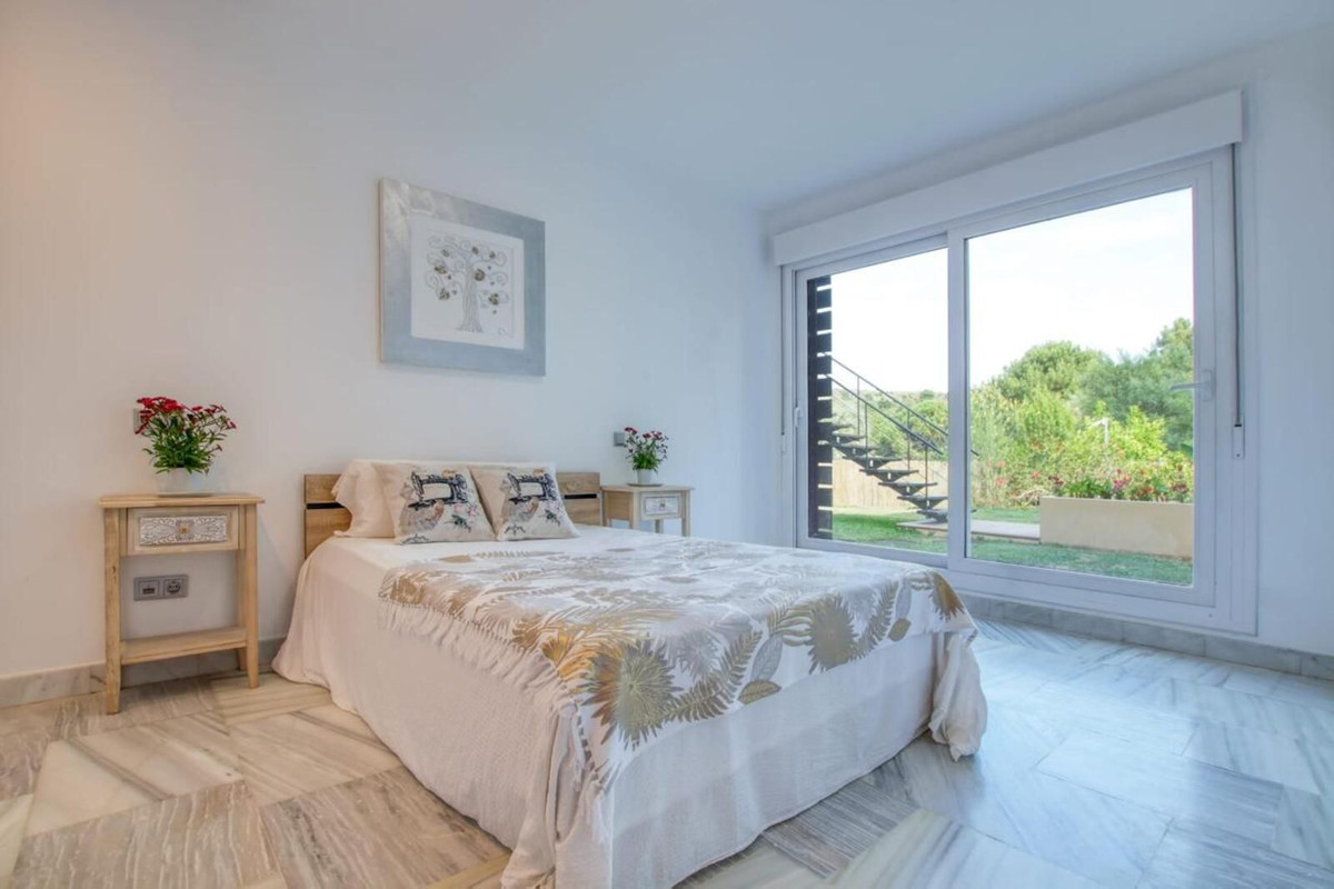 4 Bed, 4 Bath, HouseFor Sale, Benahavis, Malaga