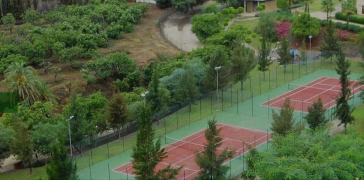 4 Bed, 4 Bath, HouseFor Sale, Benahavis, Malaga