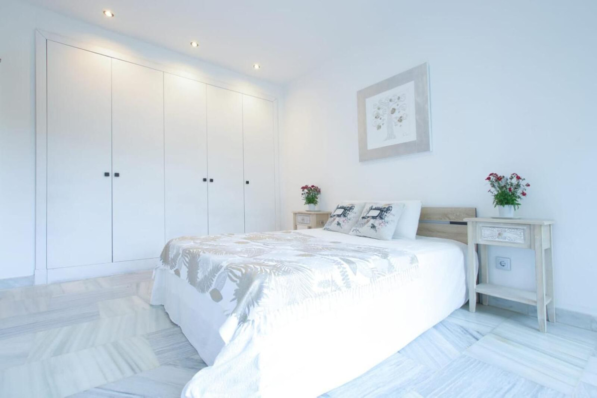 4 Bed, 4 Bath, HouseFor Sale, Benahavis, Malaga