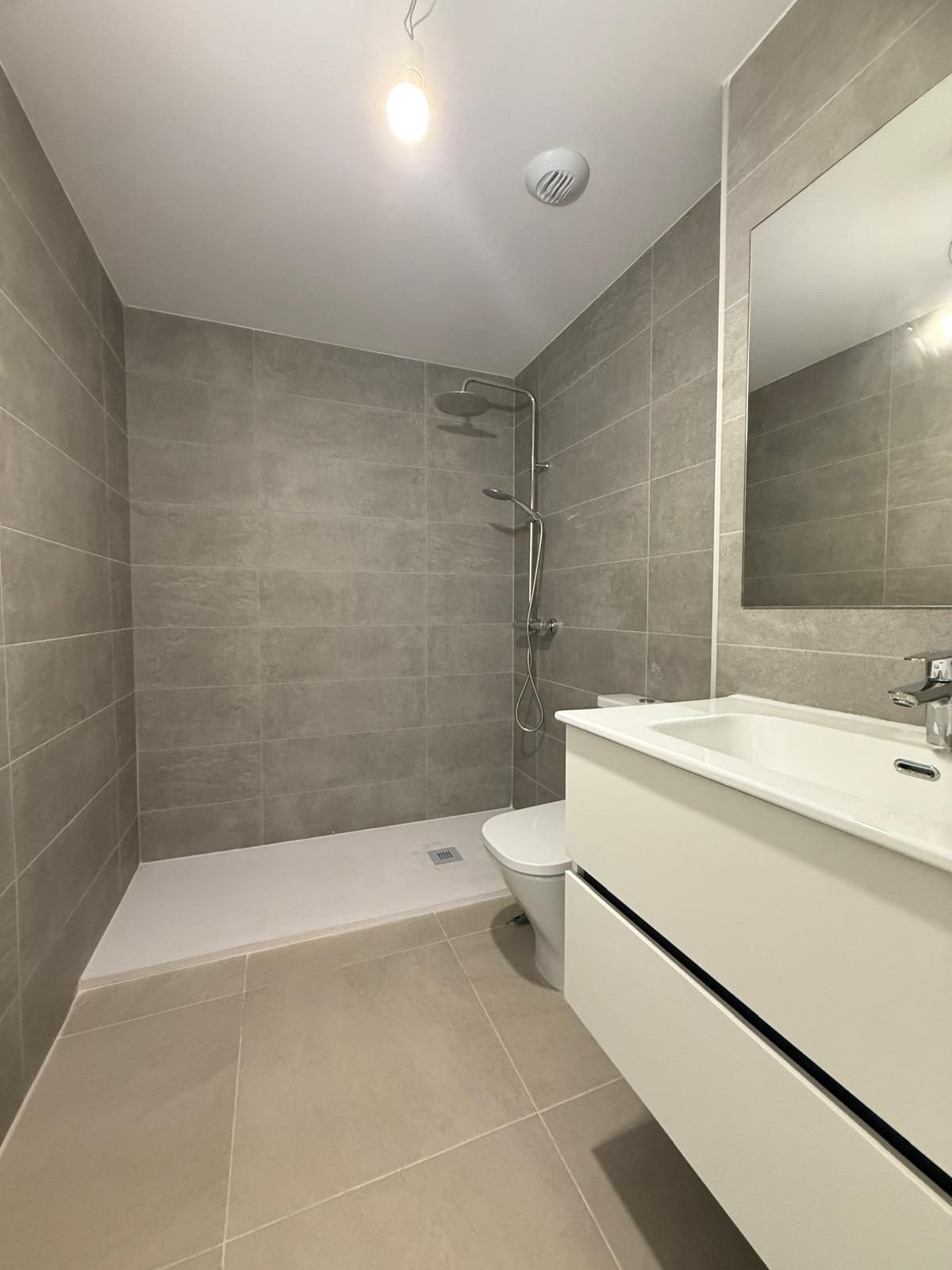 2 Bed, 2 Bath, ApartmentFor Sale, Selwo, Malaga