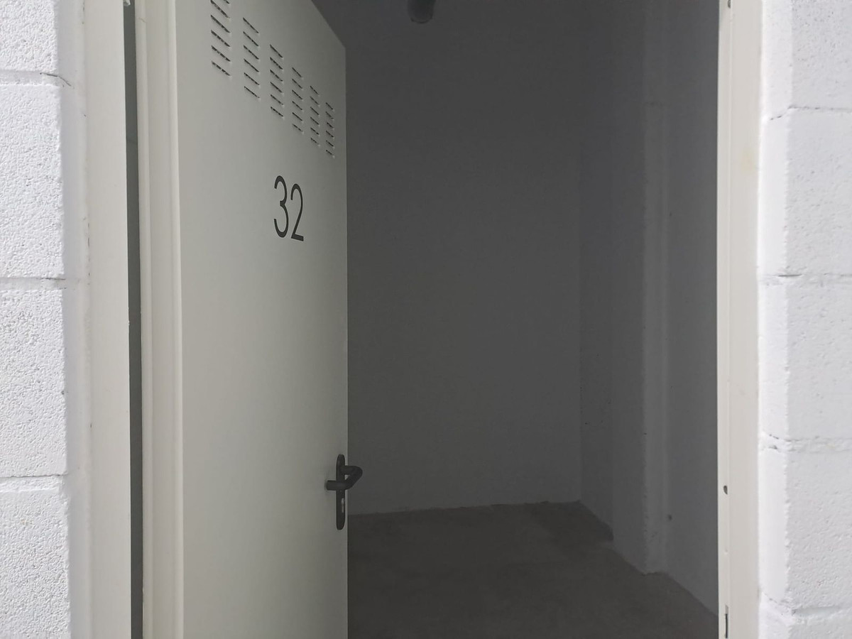 2 Bed, 2 Bath, ApartmentFor Sale, Selwo, Malaga