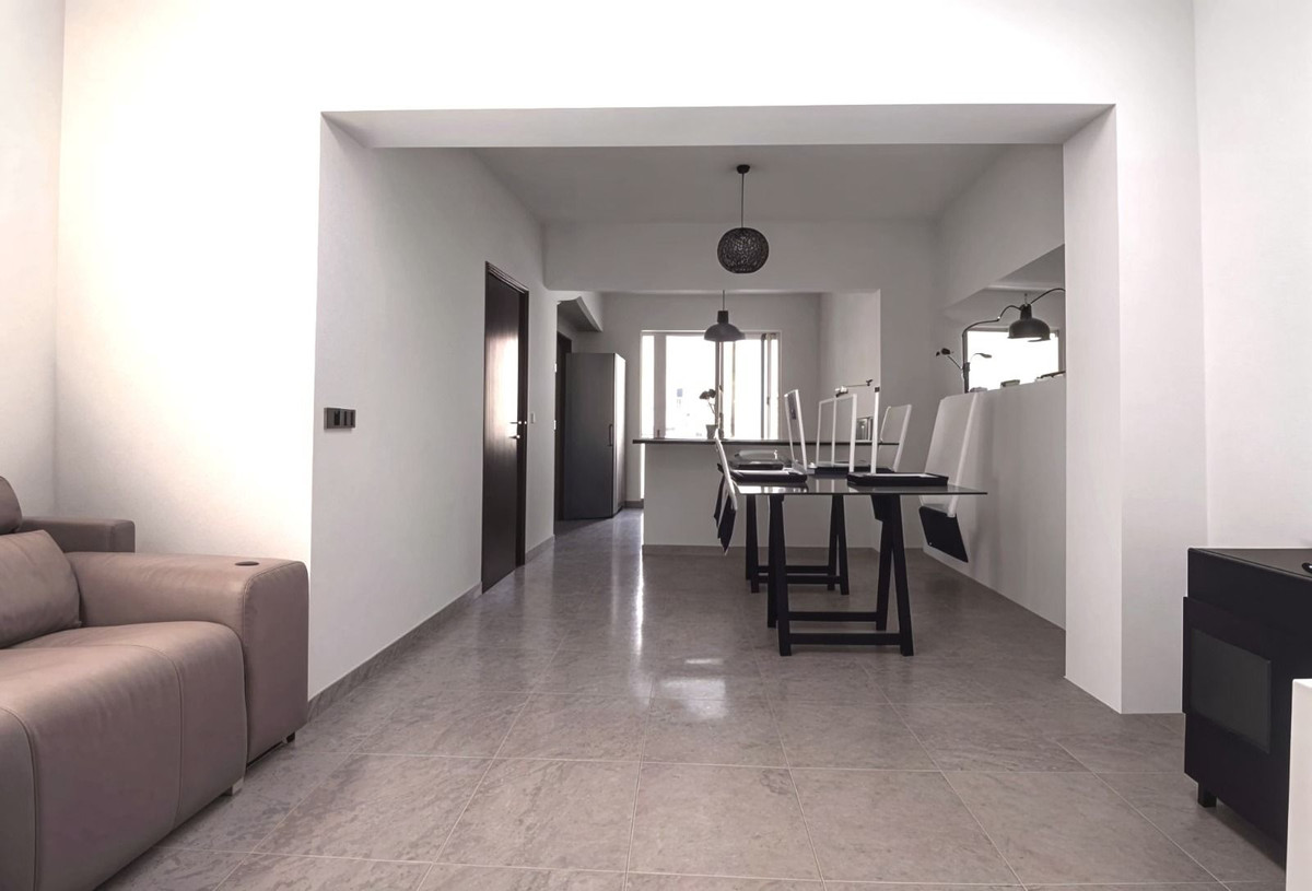 3 Bed, 1 Bath, ApartmentFor Sale, Palma Santa Catalina, Islas Baleares