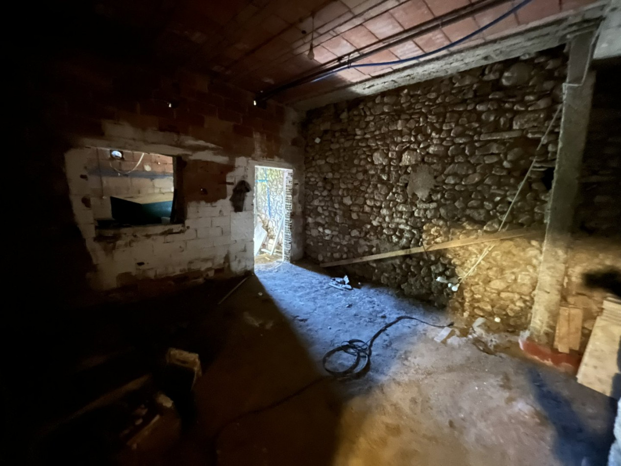 2 Bed, HouseFor Sale, Magalas, Herault, Languedoc-Roussillon, 34480