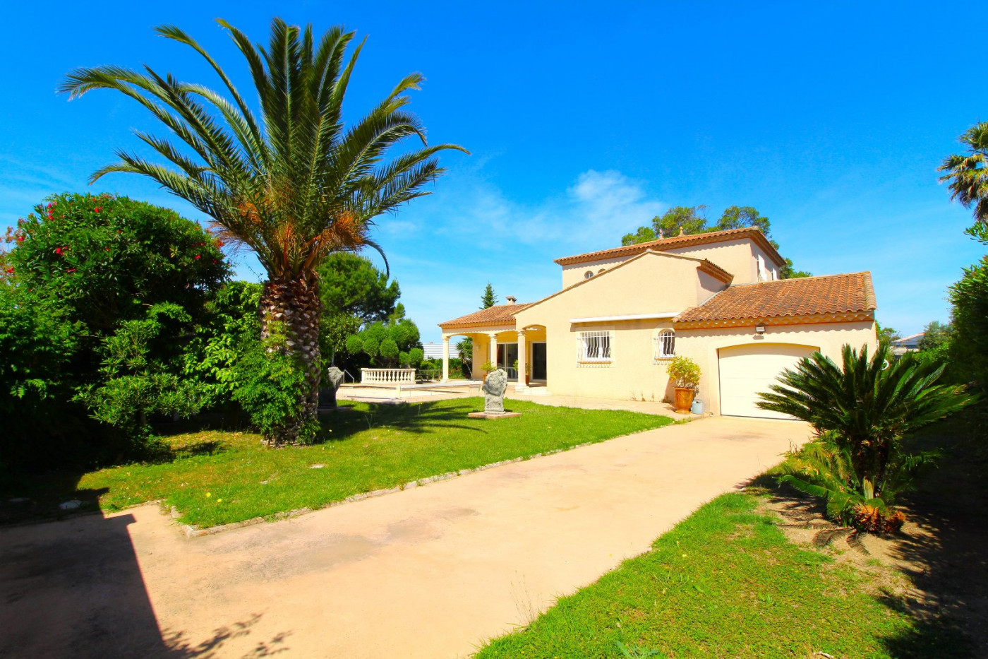 3 Bed, HouseFor Sale, Florensac, Herault, Languedoc-Roussillon, 34510