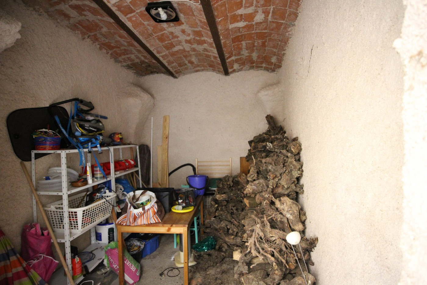 4 Bed, HouseFor Sale, Roquessels, Herault, Languedoc-Roussillon, 34320