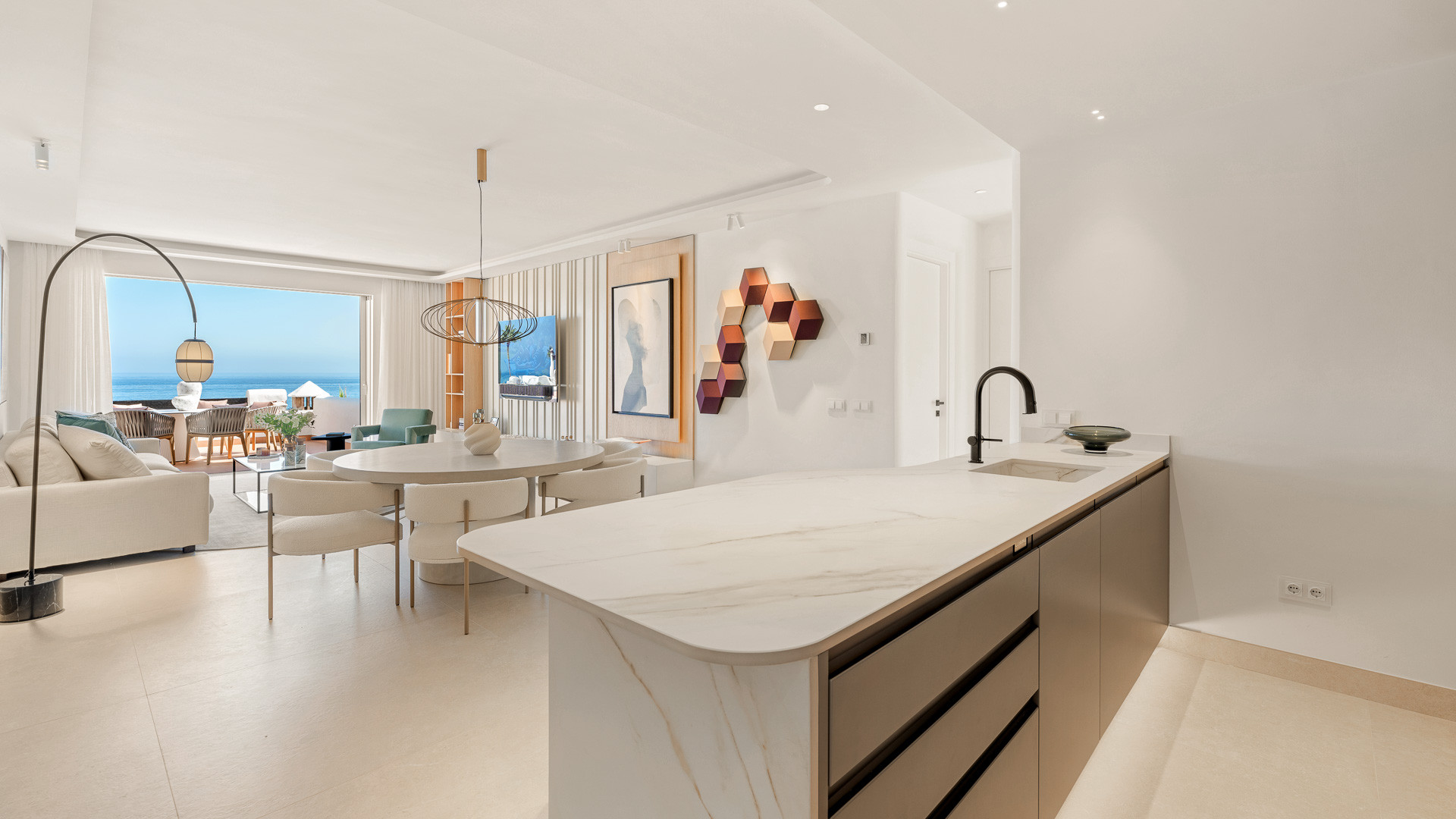 3 Bed, 2 Bath, HouseFor Sale, Estepona, Malaga