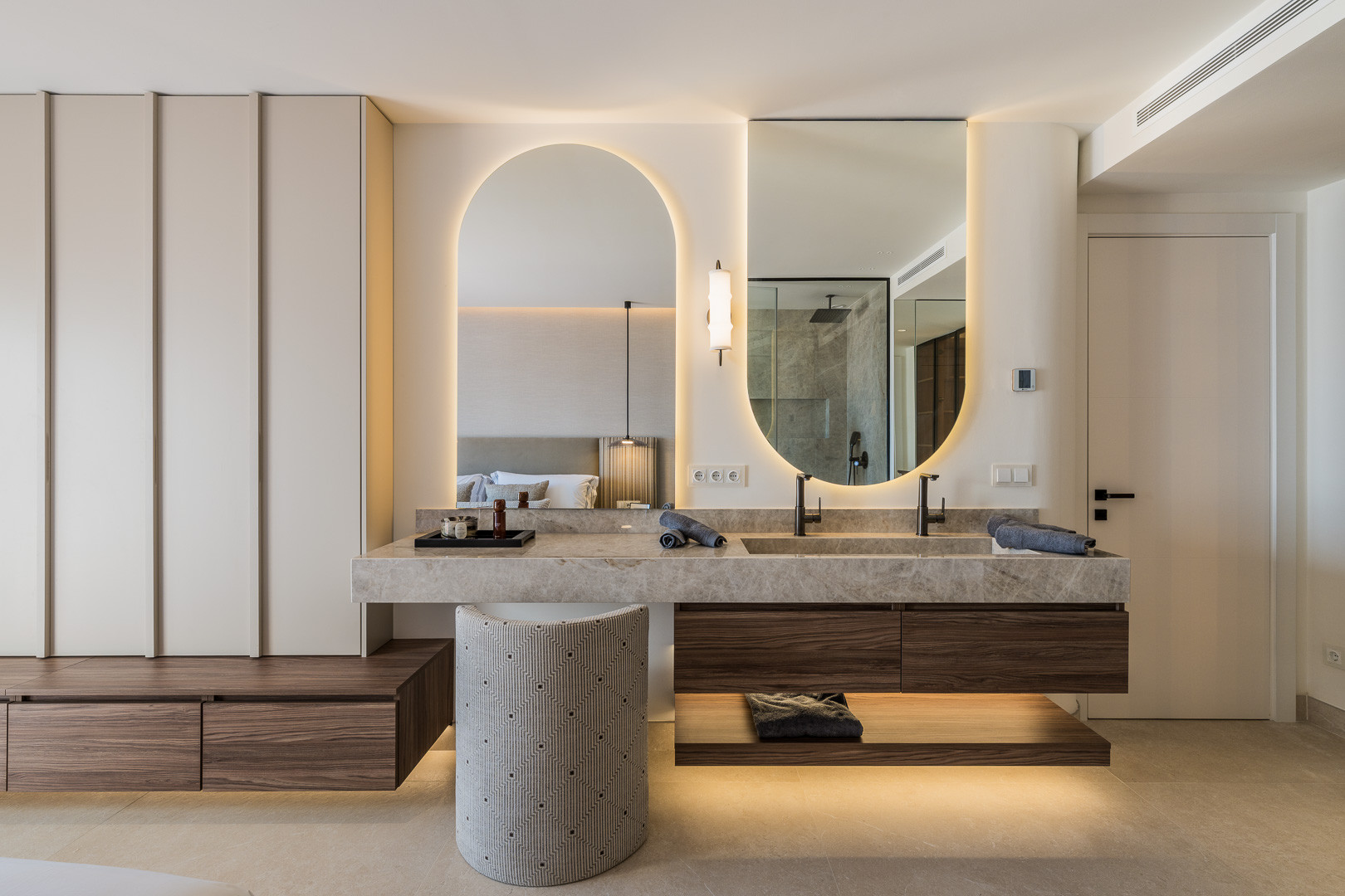 3 Bed, 2 Bath, HouseFor Sale, Estepona, Malaga