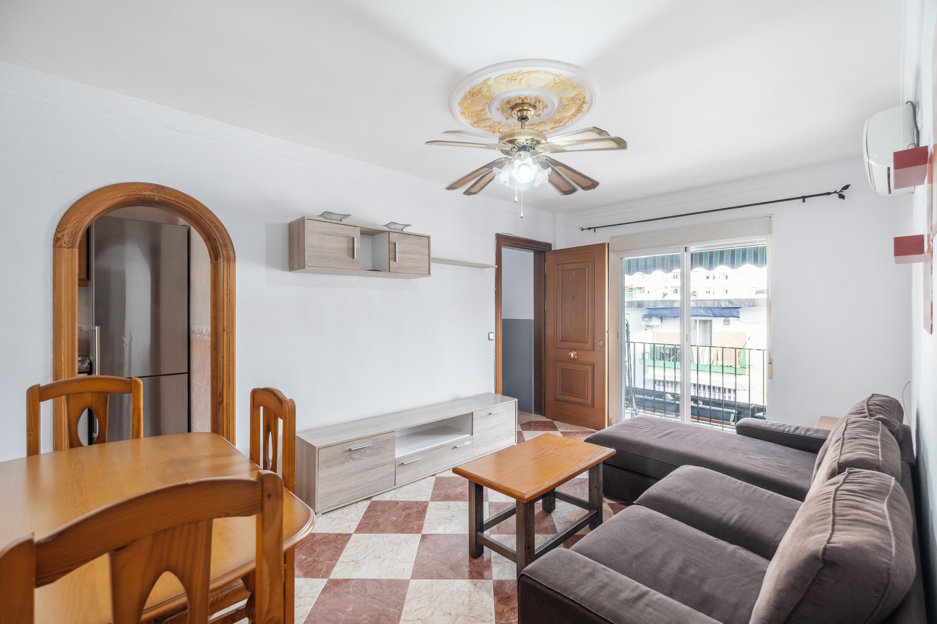3 Bed, 1 Bath, ApartmentFor Sale, Marbella, Malaga 3 Bed, 1 Bath, ApartmentFor Sale, Marbella, Malaga