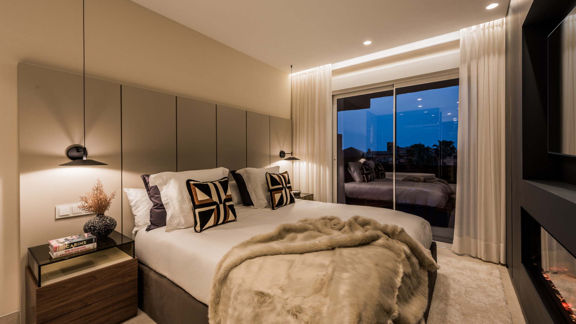 3 Bed, 2 Bath, ApartmentFor Sale, Estepona, Malaga