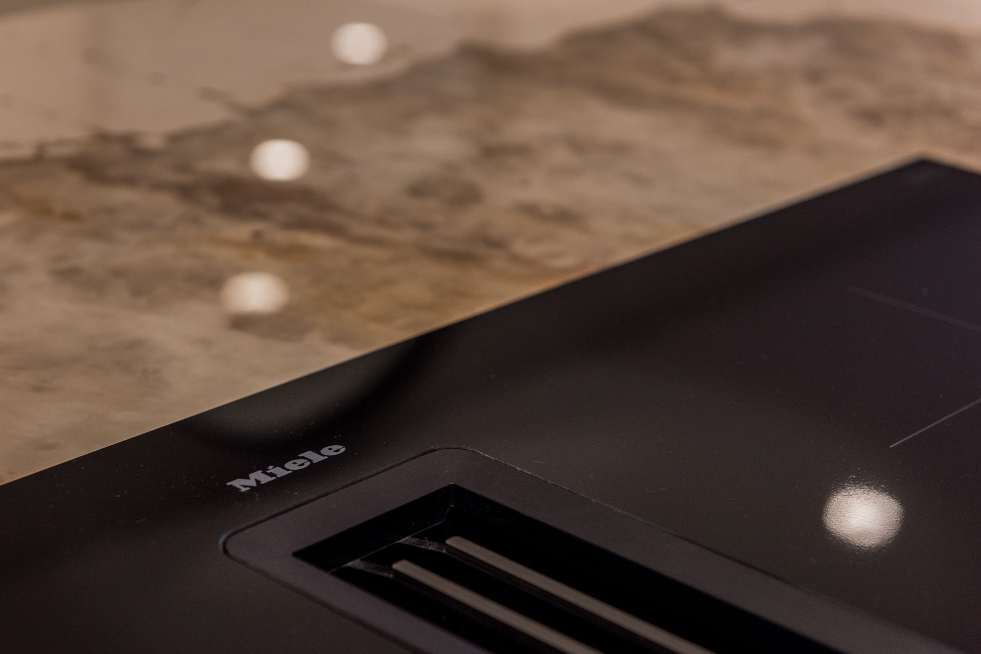 3 Bed, 2 Bath, ApartmentFor Sale, Estepona, Malaga