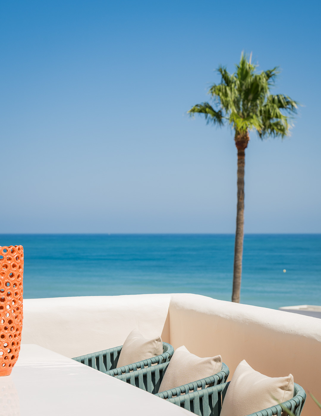 3 Bed, 2 Bath, ApartmentFor Sale, Estepona, Malaga