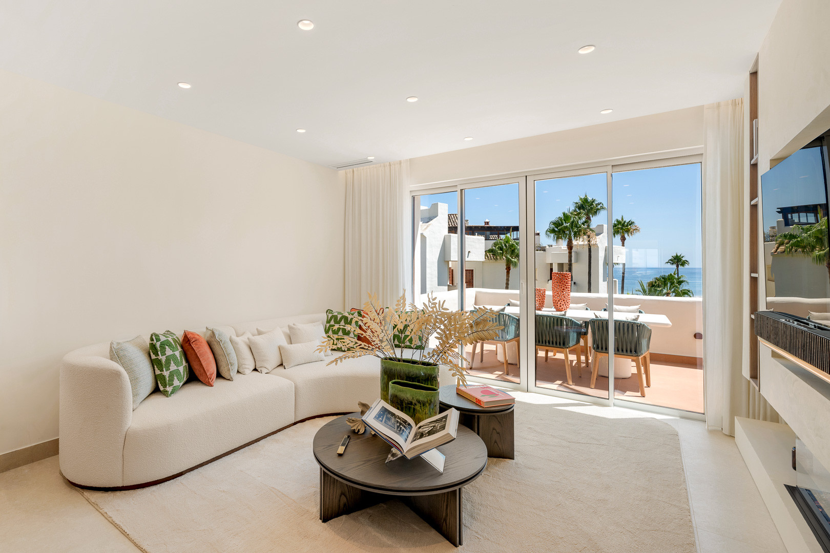 3 Bed, 2 Bath, ApartmentFor Sale, Estepona, Malaga