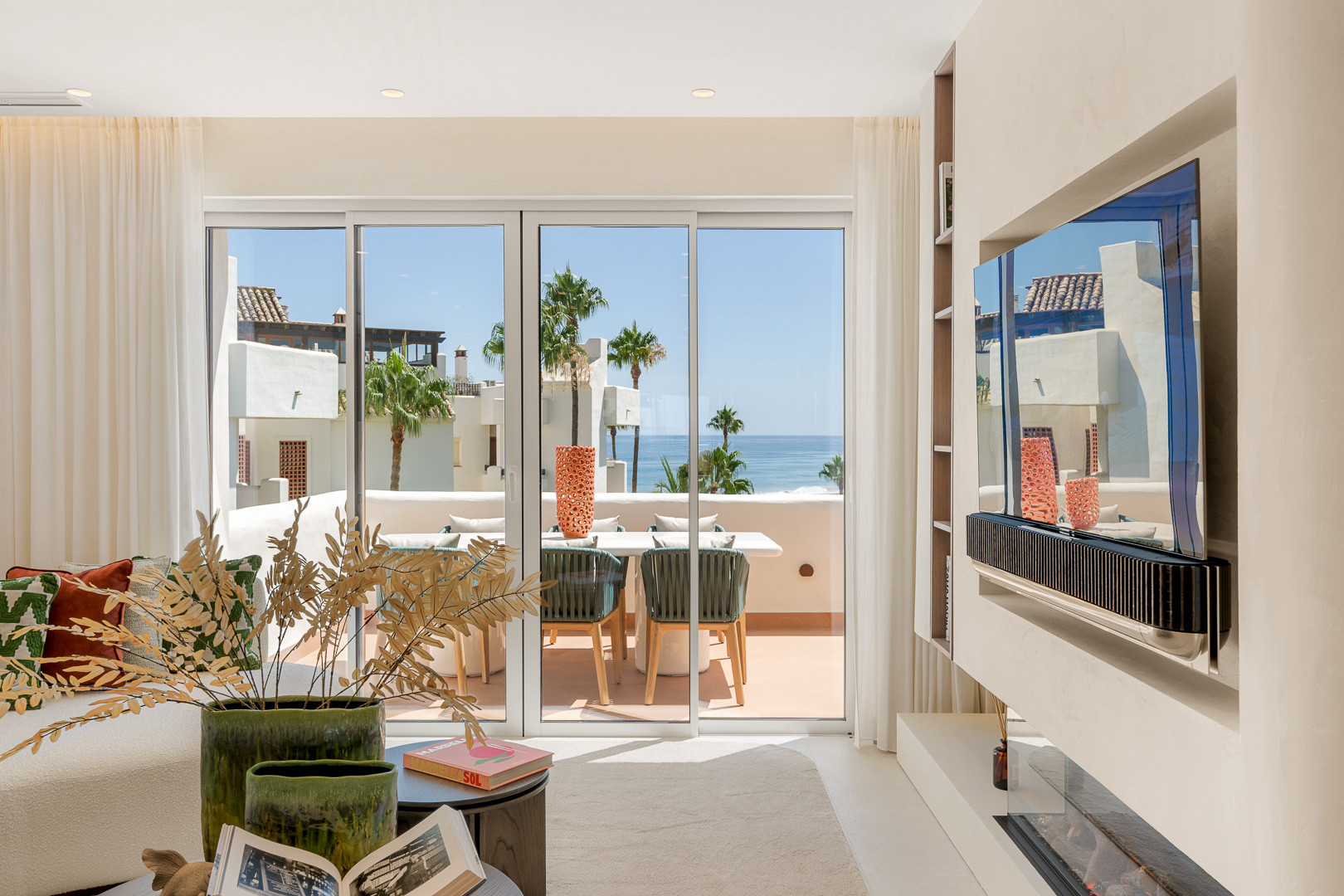 3 Bed, 2 Bath, ApartmentFor Sale, Estepona, Malaga