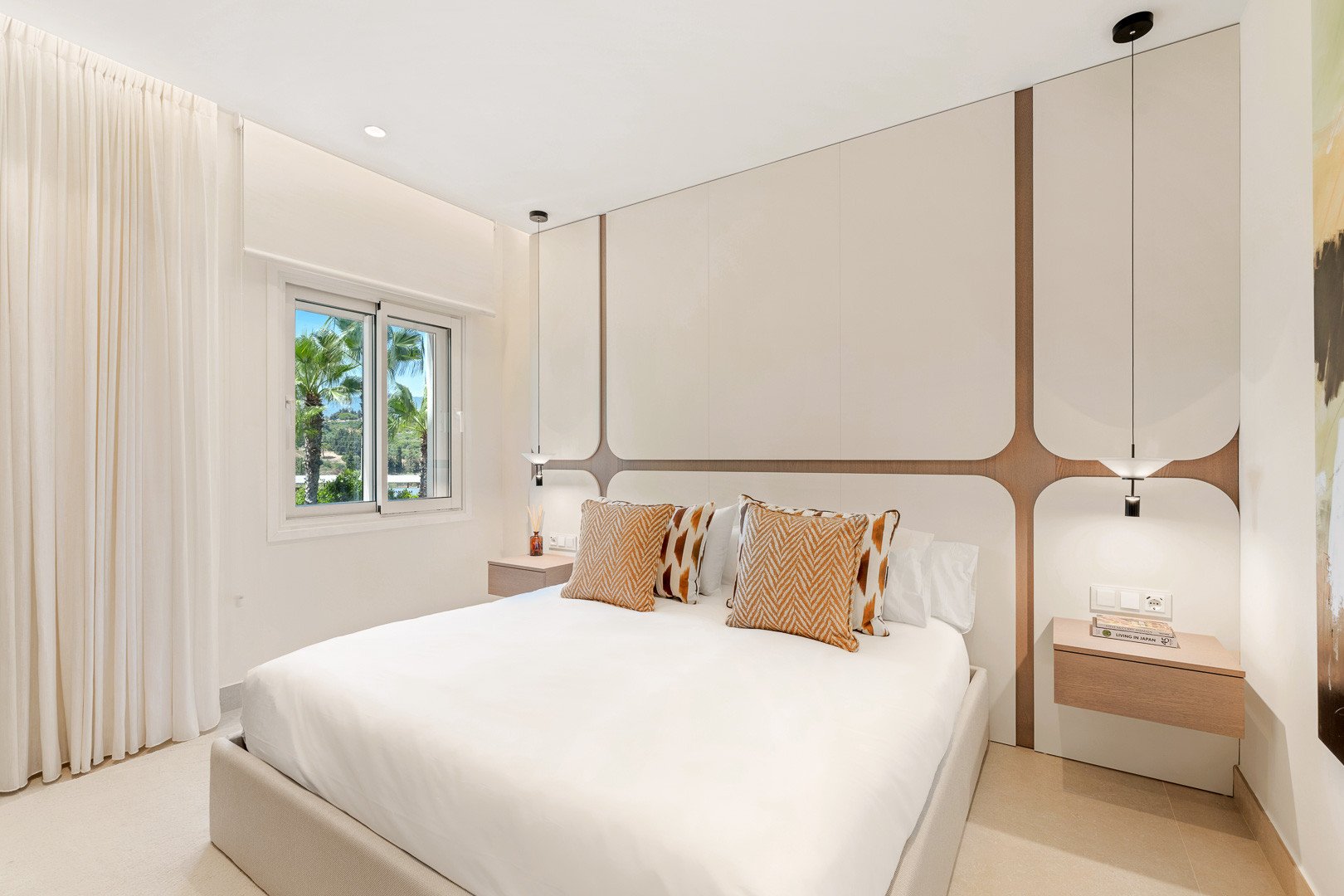 3 Bed, 2 Bath, ApartmentFor Sale, Estepona, Malaga