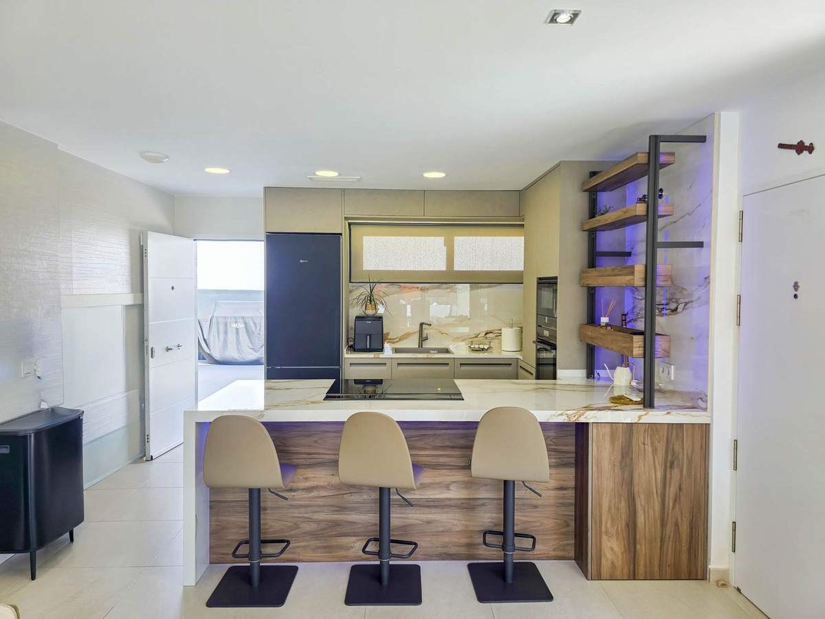 3 Bed, 3 Bath, HouseFor Sale, La Duquesa, Malaga