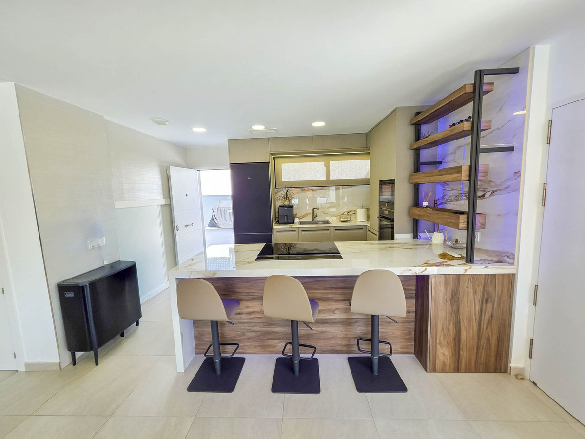 3 Bed, 3 Bath, HouseFor Sale, La Duquesa, Malaga